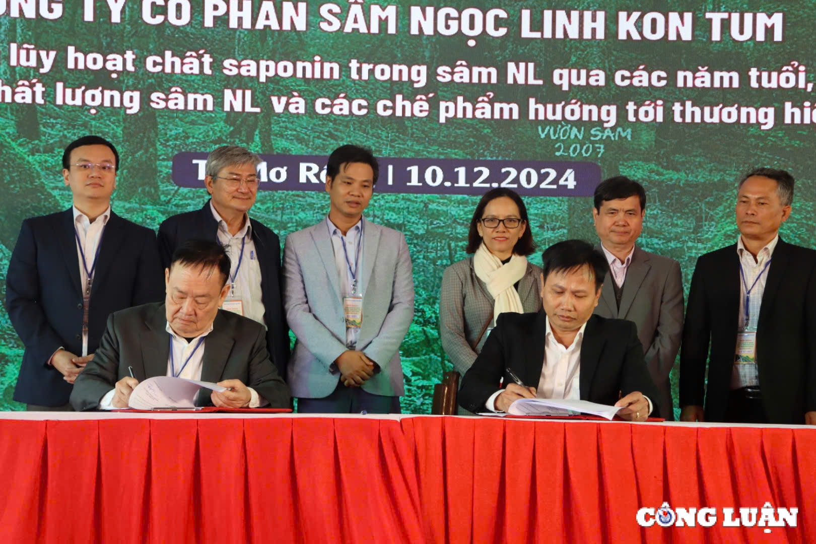 kon tum hoi thao sam ngoc linh mo ra co hoi lon cho nguoi trong va ca nganh sam hinh 4