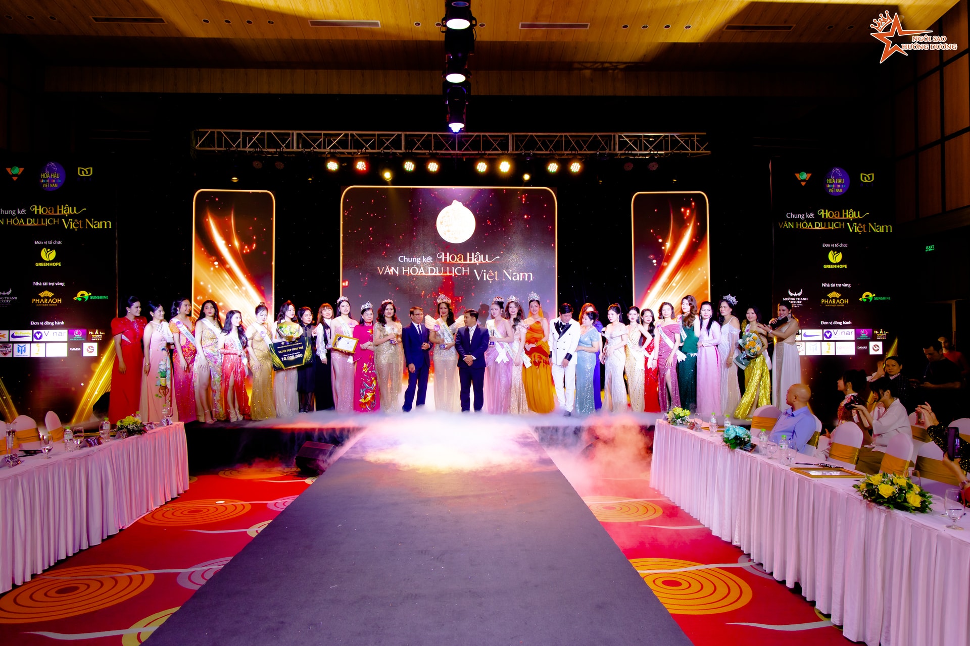 pham thi ngoc thanh dang quang hoa hau van hoa du lich viet nam 2024 hinh 3