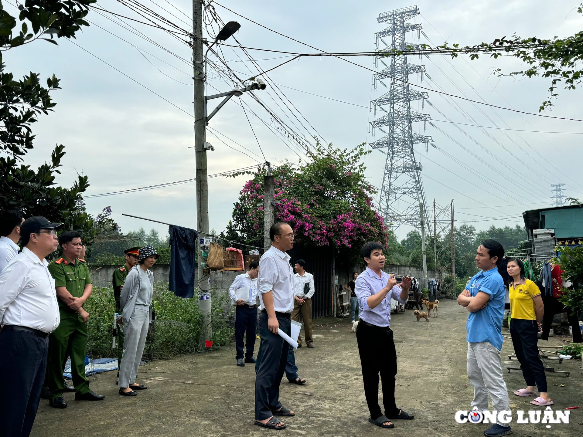 dong nai thi cong 2 tuyen dien 220kv hang chuc ho dan bi anh huong cau cuu hinh 1