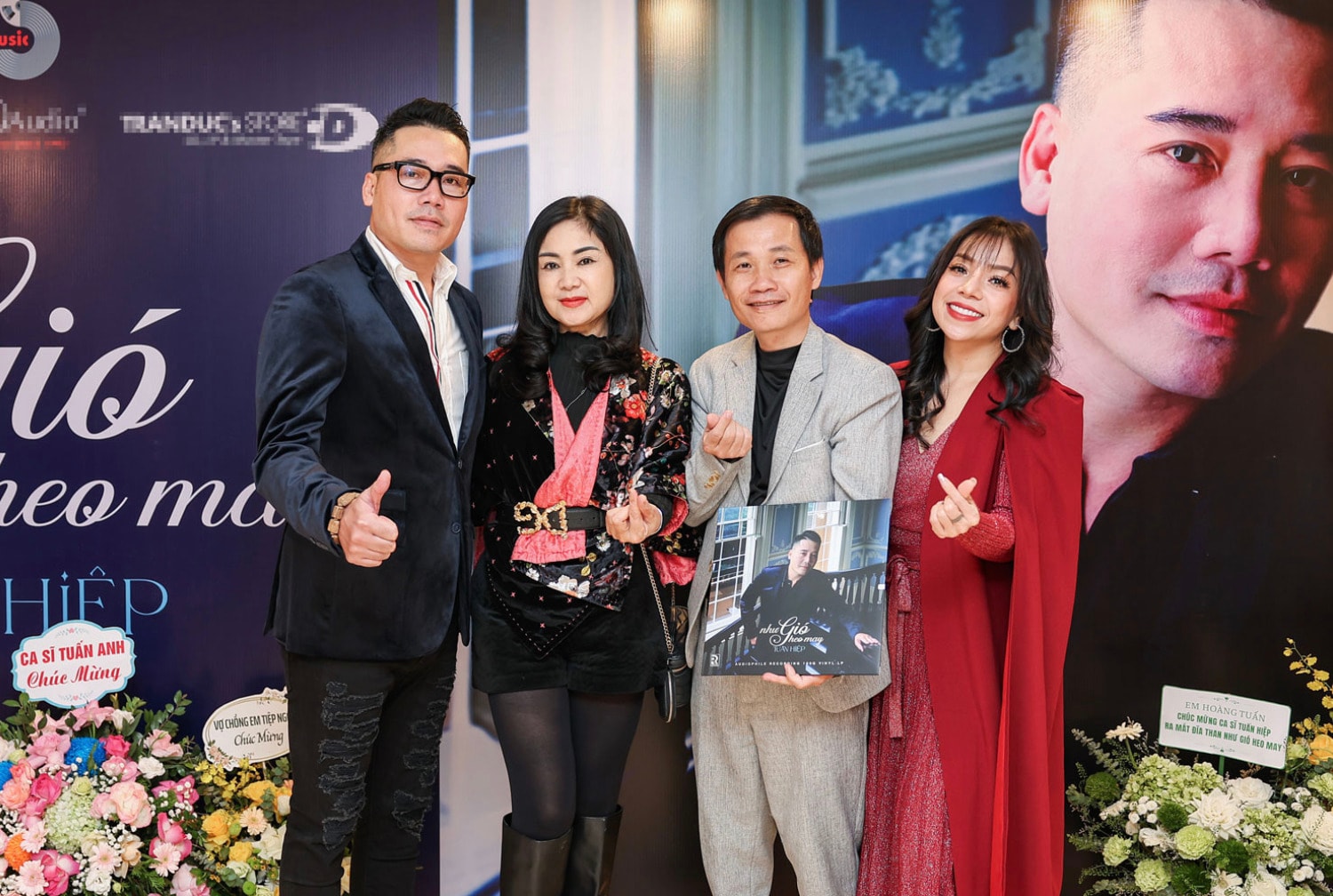 ca si tuan hiep ra mat album dia than nhu gio heo may hinh 2