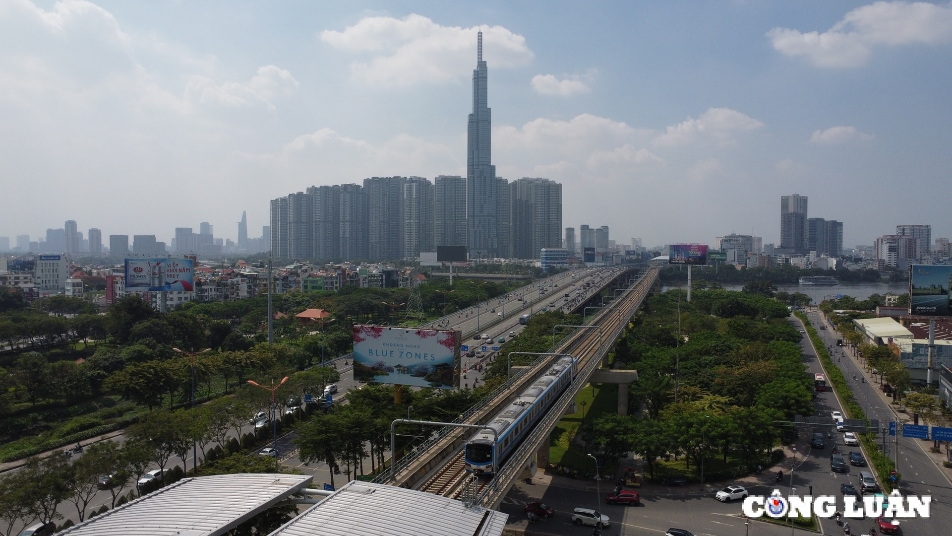 hang nghin nguoi dan tp hcm va cac tinh lan can xep hang cho trai nghiem metro so 1 ben thanh suoi tien hinh 11