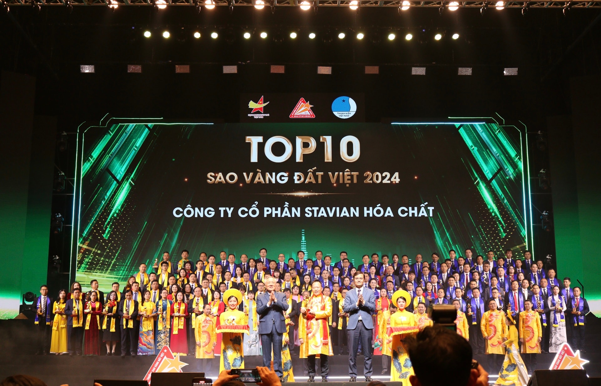 cong ty co phan stavian hoa chat vinh du nhan giai thuong sao vang dat viet nam 2024 hinh 3