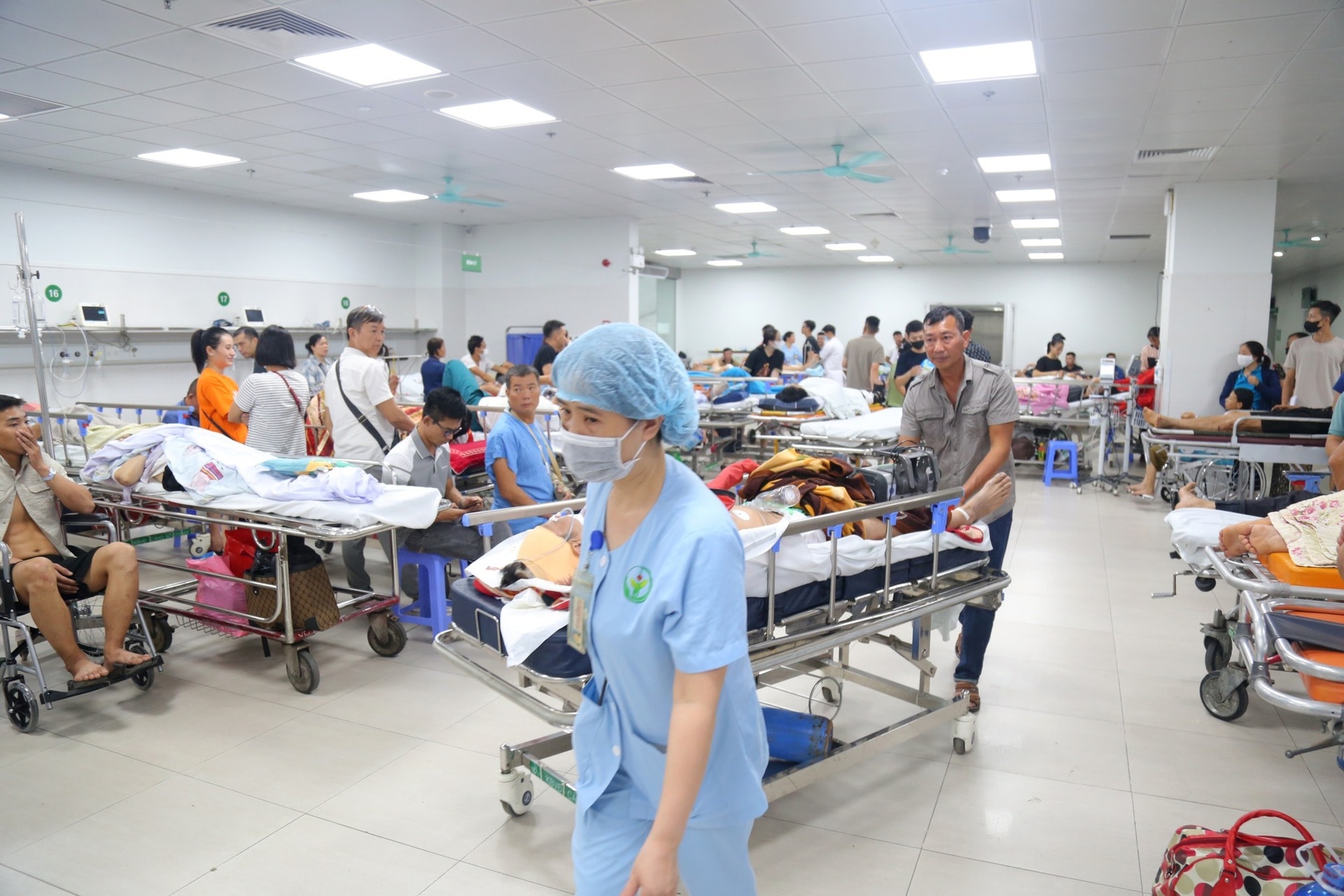 thieu thuoc dieu tri tai nhieu benh vien can giai phap can co lau dai hinh 1