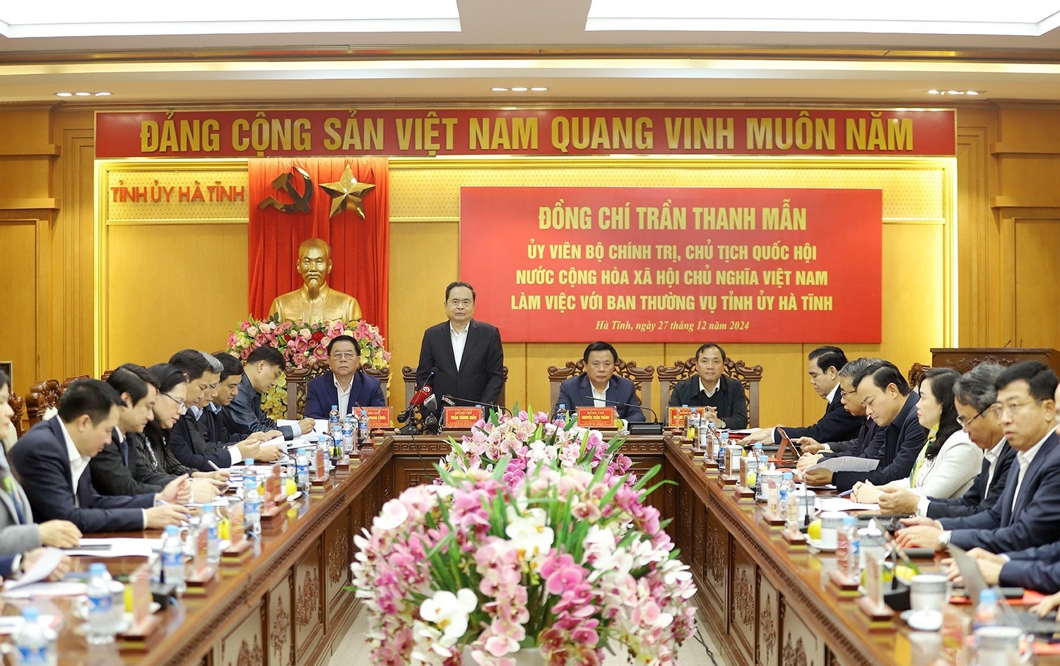 chu tich quoc hoi tran thanh man ha tinh can khan truong thuc hien cuoc cach mang ve sap xep tinh gon bo may hinh 1