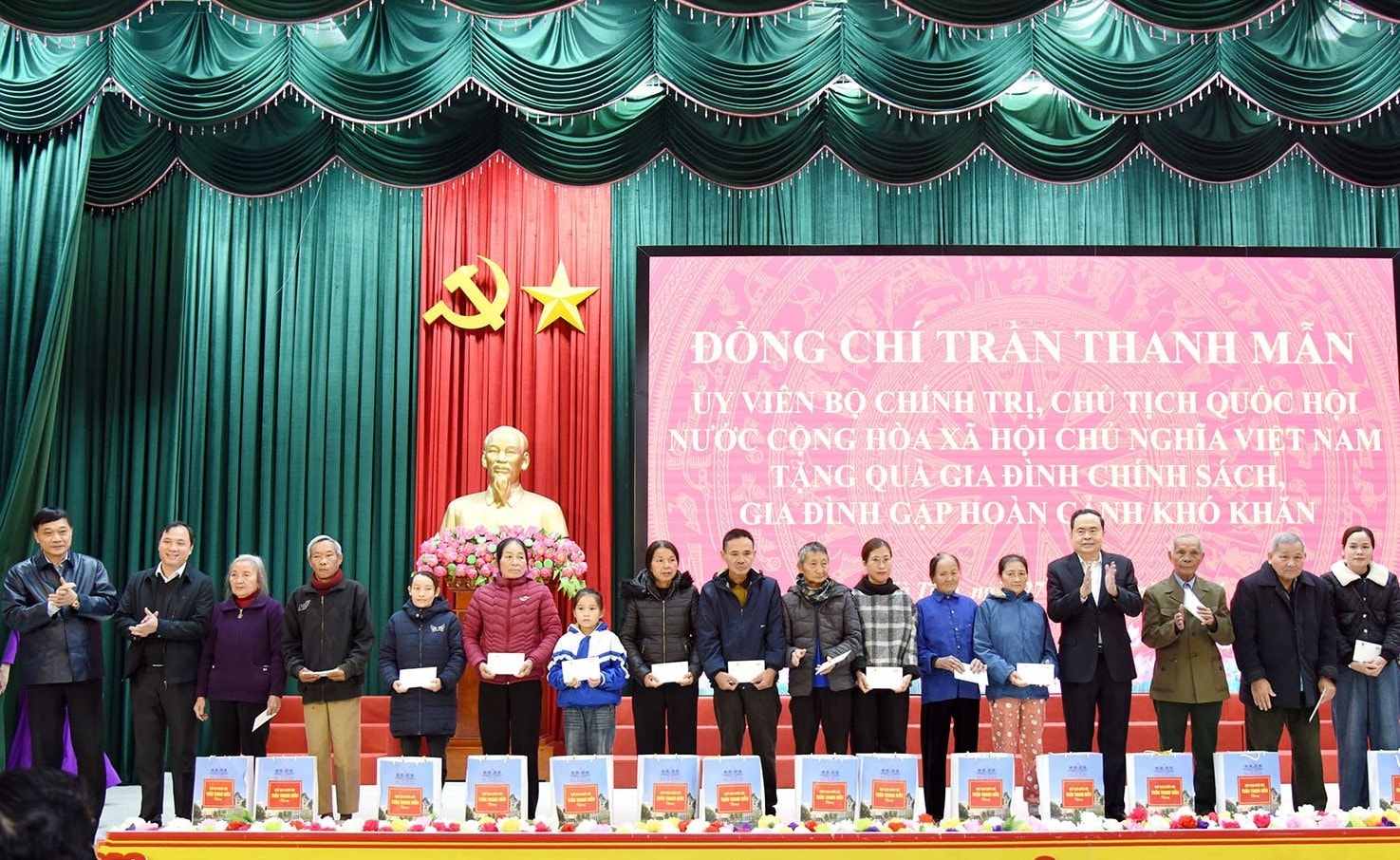chu tich quoc hoi tran thanh man ha tinh can khan truong thuc hien cuoc cach mang ve sap xep tinh gon bo may hinh 4