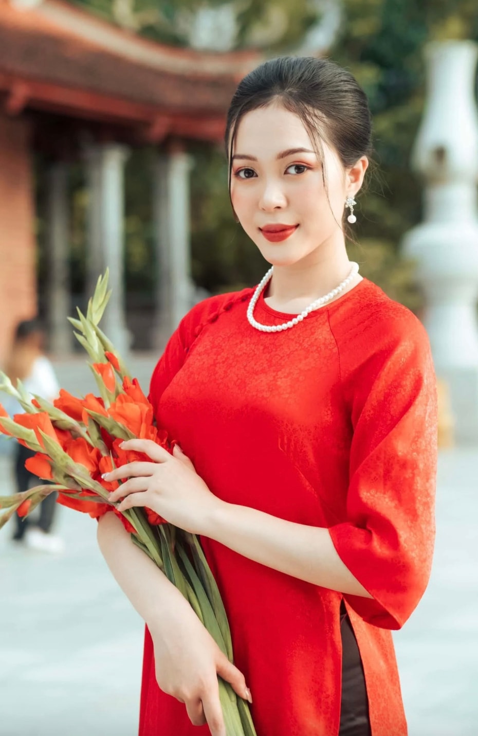 chiem nguong nhan sac doi thuong cua tan hoa hau quoc gia viet nam hinh 6
