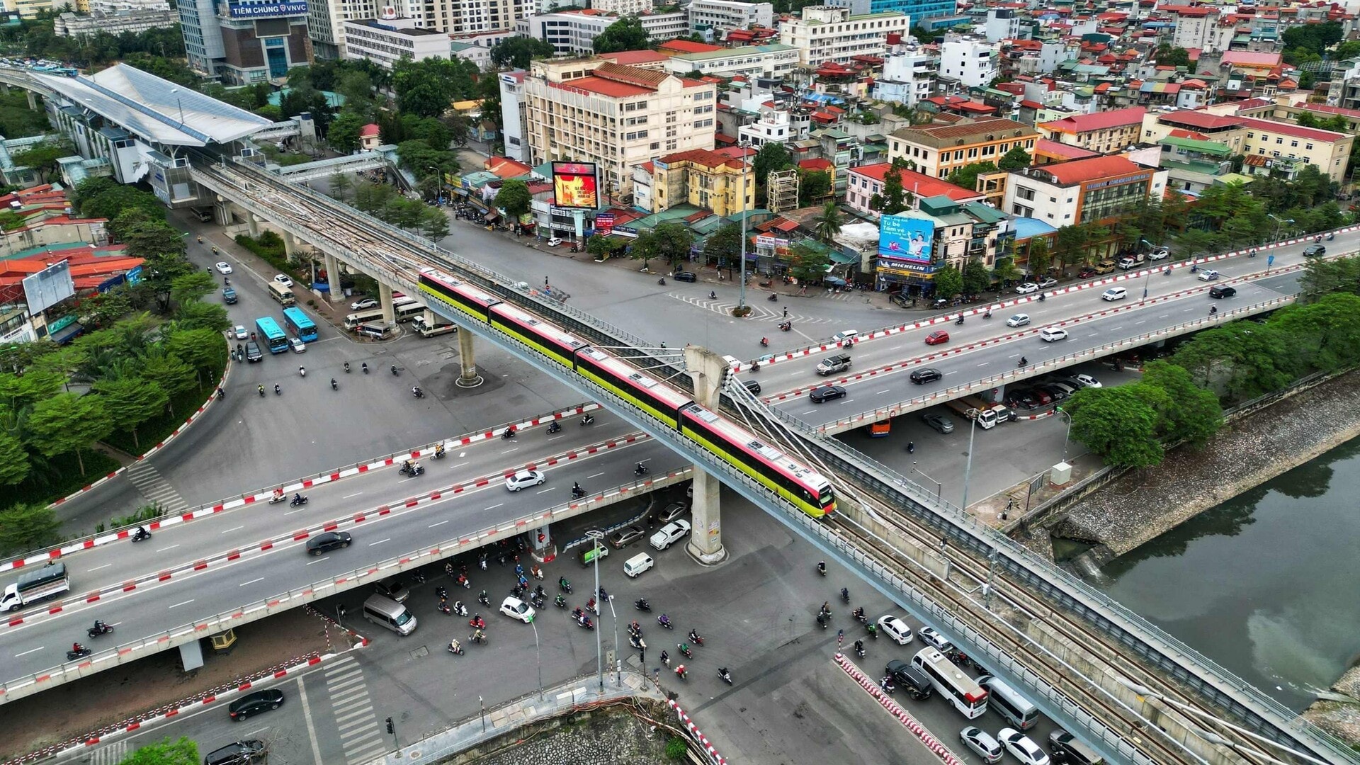 de dau tu cong tro thanh cu hich cho nen kinh te but pha hinh 1