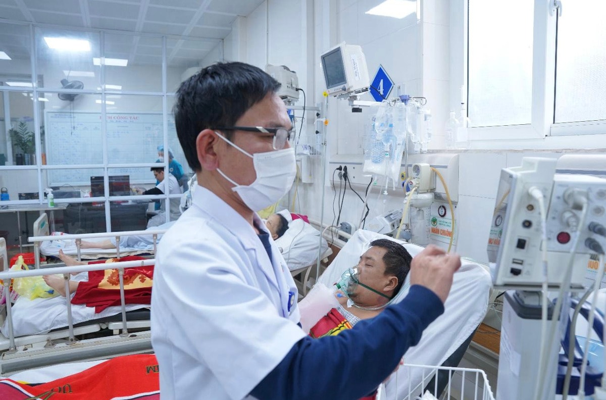 cuu song benh nhan ngung tim ngoai vien do vet thuong thau nguc hinh 3