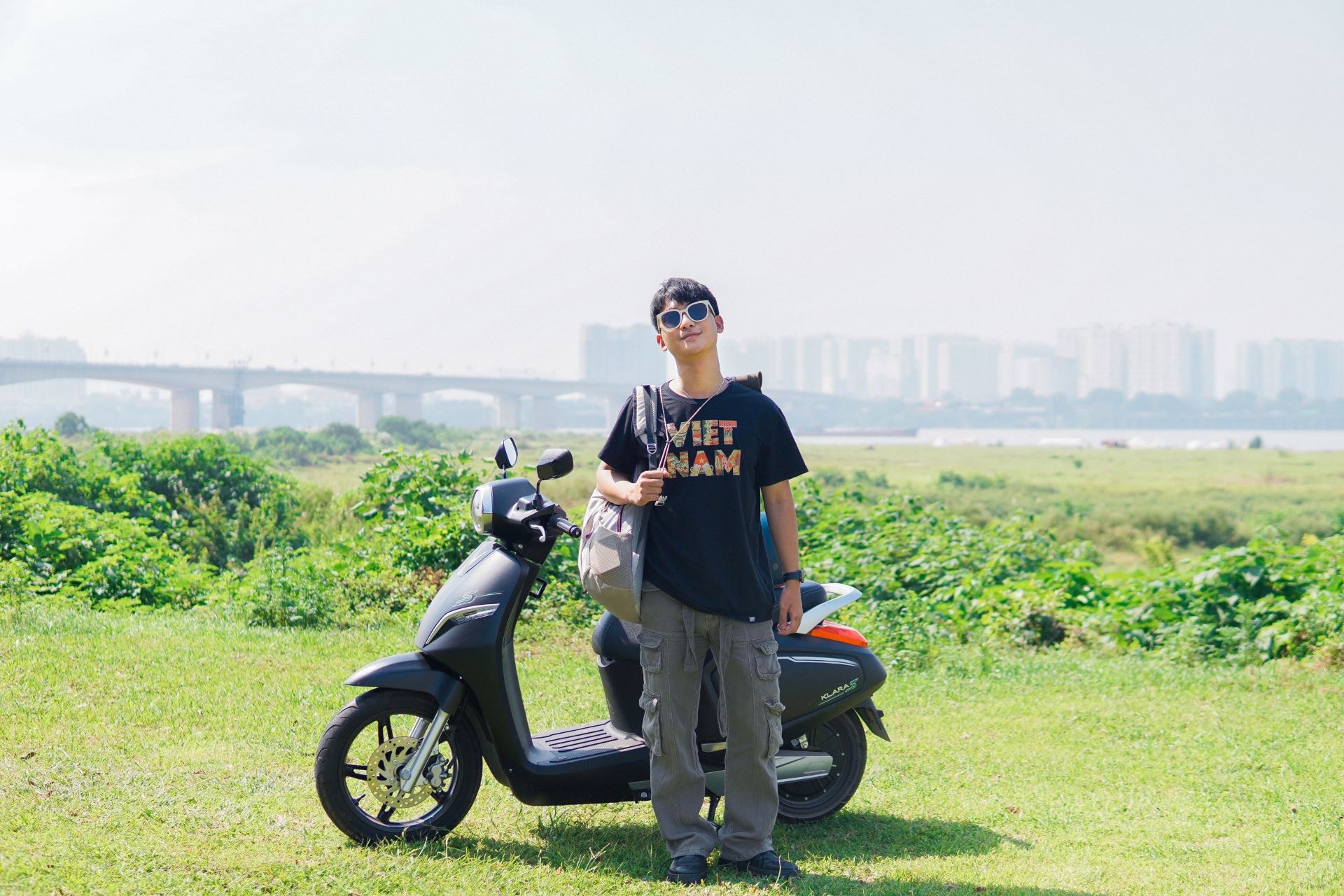nuoi vinfast klara s chang tham vao dau so voi xe may xang hinh 2