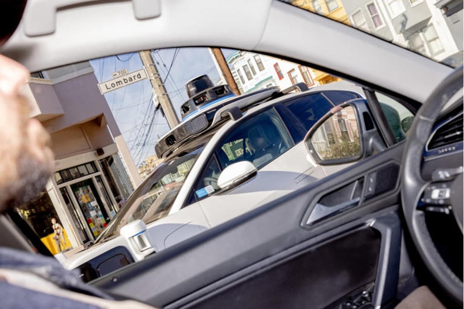 uber va lyft chuan bi cho cuoc cach mang xe tu lai hinh 1