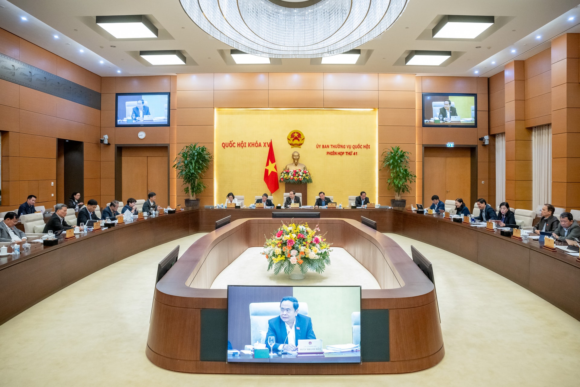 quoc hoi se tap trung xem xet thong qua 7 noi dung cap thiet ve sap xep to chuc bo may hinh 1