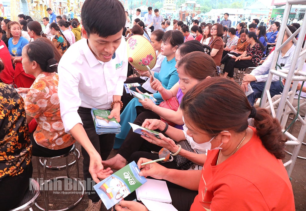 ninh binh dua 1900 lao dong di lam viec o nuoc ngoai theo hop dong trong nam 2024 hinh 1