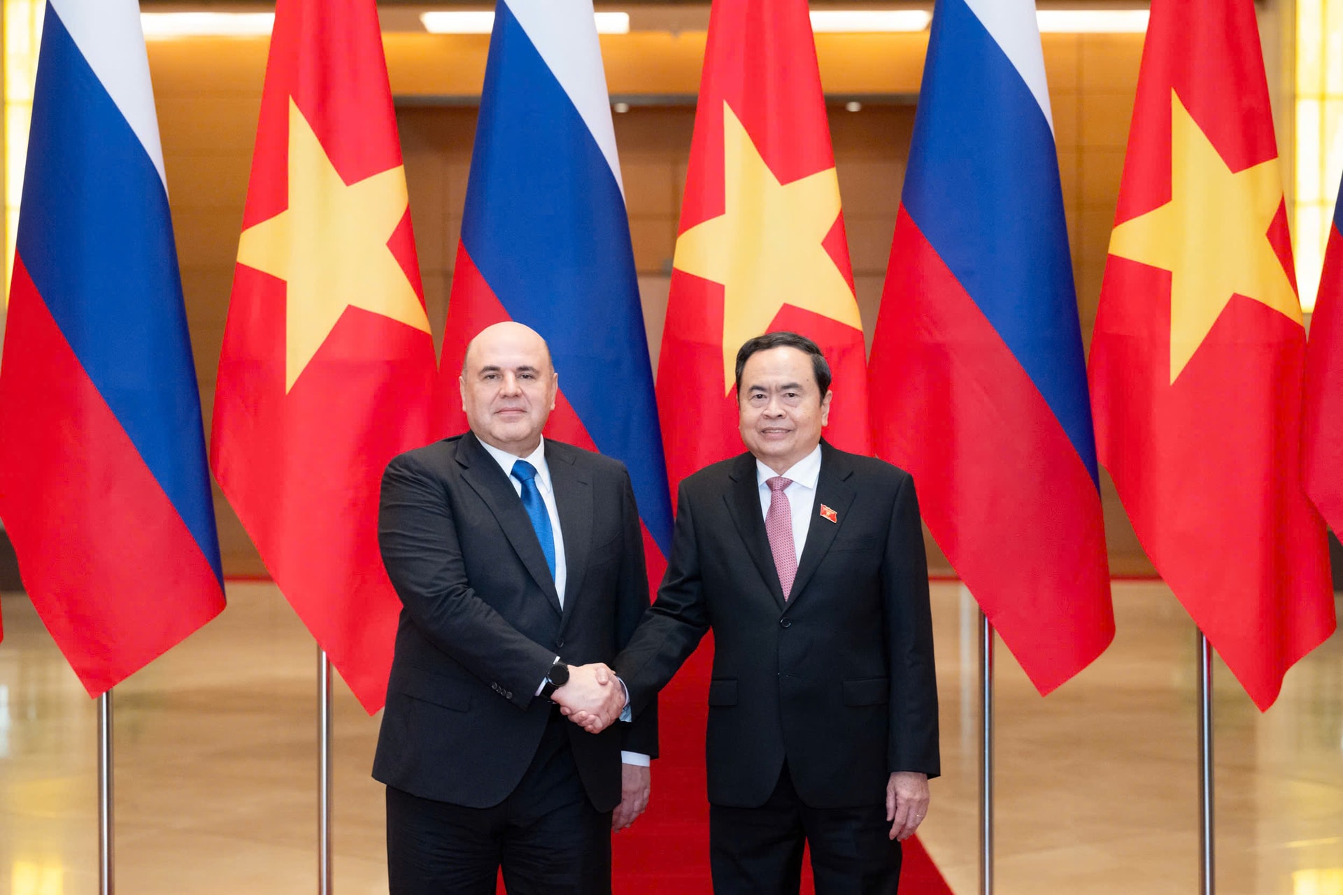 chu tich quoc hoi tran thanh man hoi kien thu tuong lien bang nga hinh 1