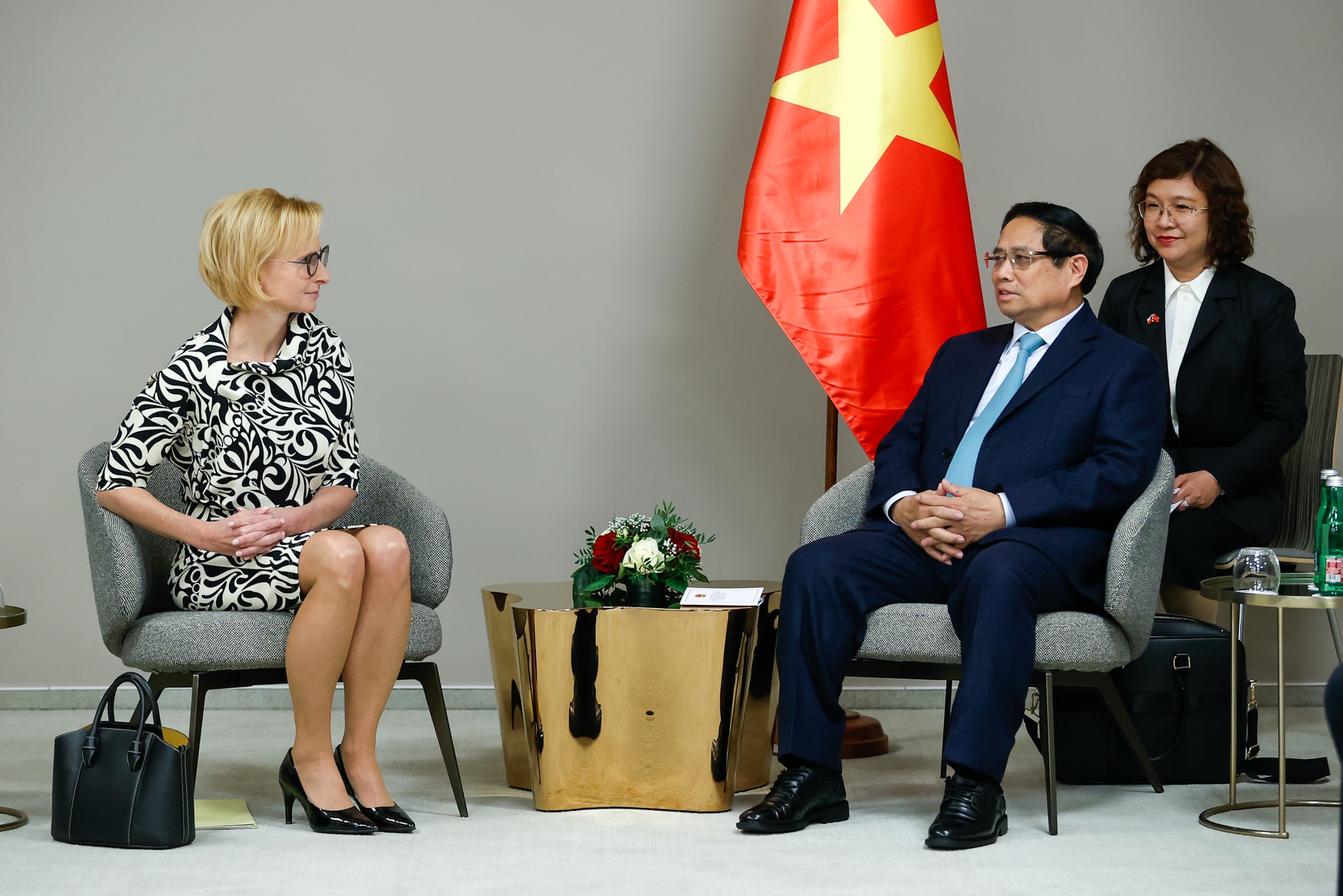 thu tuong pham minh chinh tiep chu tich dang cong san czech movara chu tich hoi huu nghi czech viet nam hinh 1