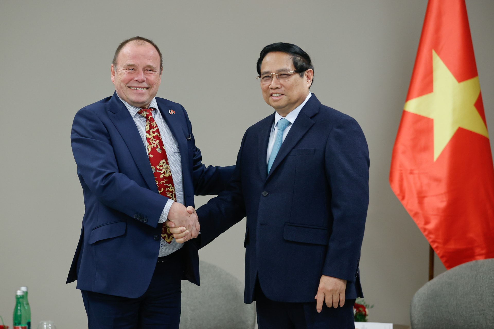 thu tuong pham minh chinh tiep chu tich dang cong san czech movara chu tich hoi huu nghi czech viet nam hinh 2