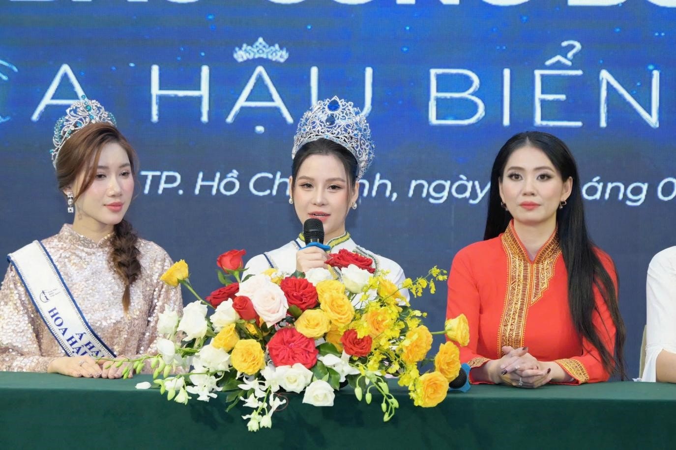 hop bao cong bo ban quyen hoa hau bien viet nam hinh 8