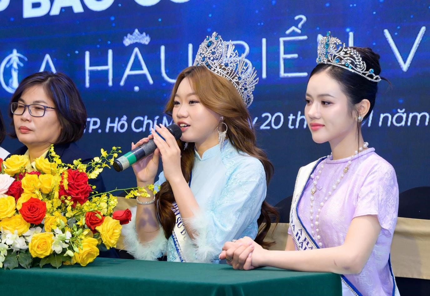 hop bao cong bo ban quyen hoa hau bien viet nam hinh 9
