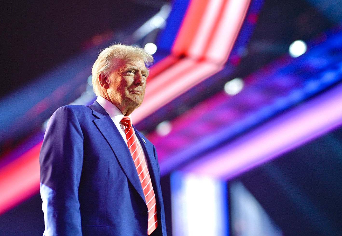 phan ung quoc te ve le nham chuc cua tong thong donald trump hinh 1