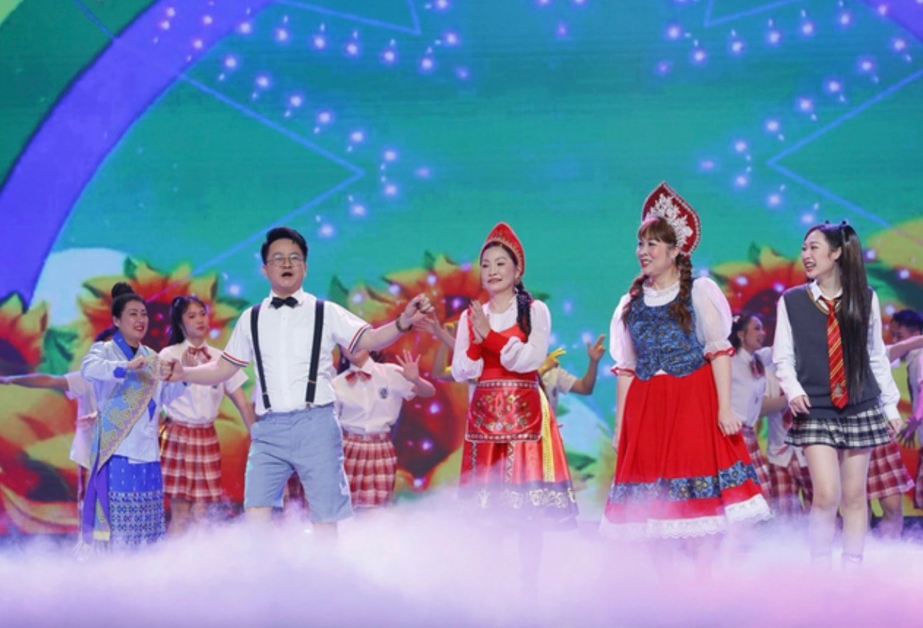 dan nghe sy noi tieng quy tu tai chuong trinh gala cuoi 2025 hinh 1