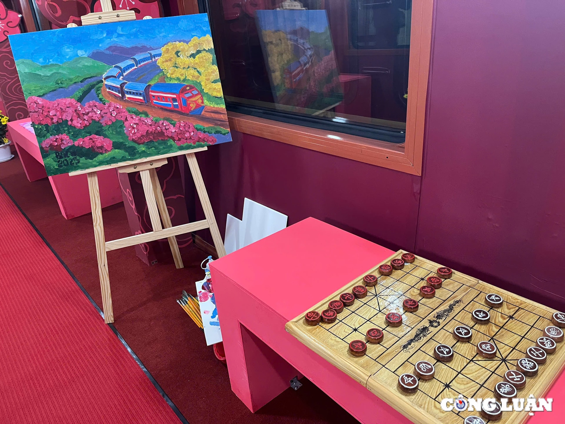 han hoan chuyen tau xuan roi ga ha noi dem giao thua hinh 8