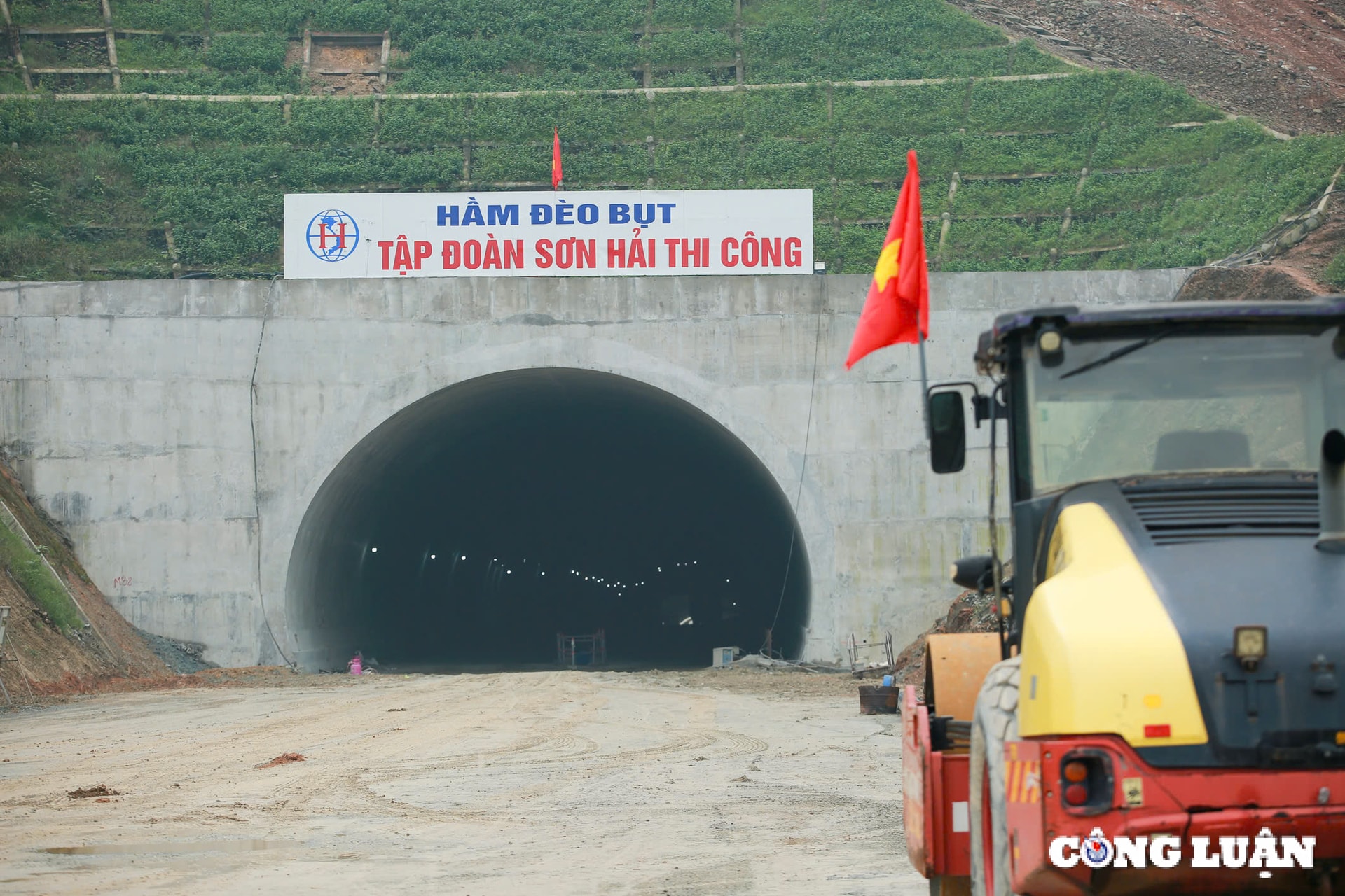 thi cong xuyen tet de thong xe cao toc bac nam qua ha tinh dip 30 4 hinh 6