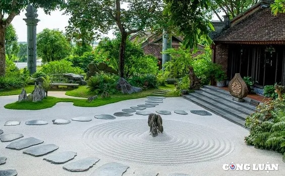 dau nam du xuan den dia tang phi lai tu ngoi chua dep nhu chon tien canh o ha nam hinh 7