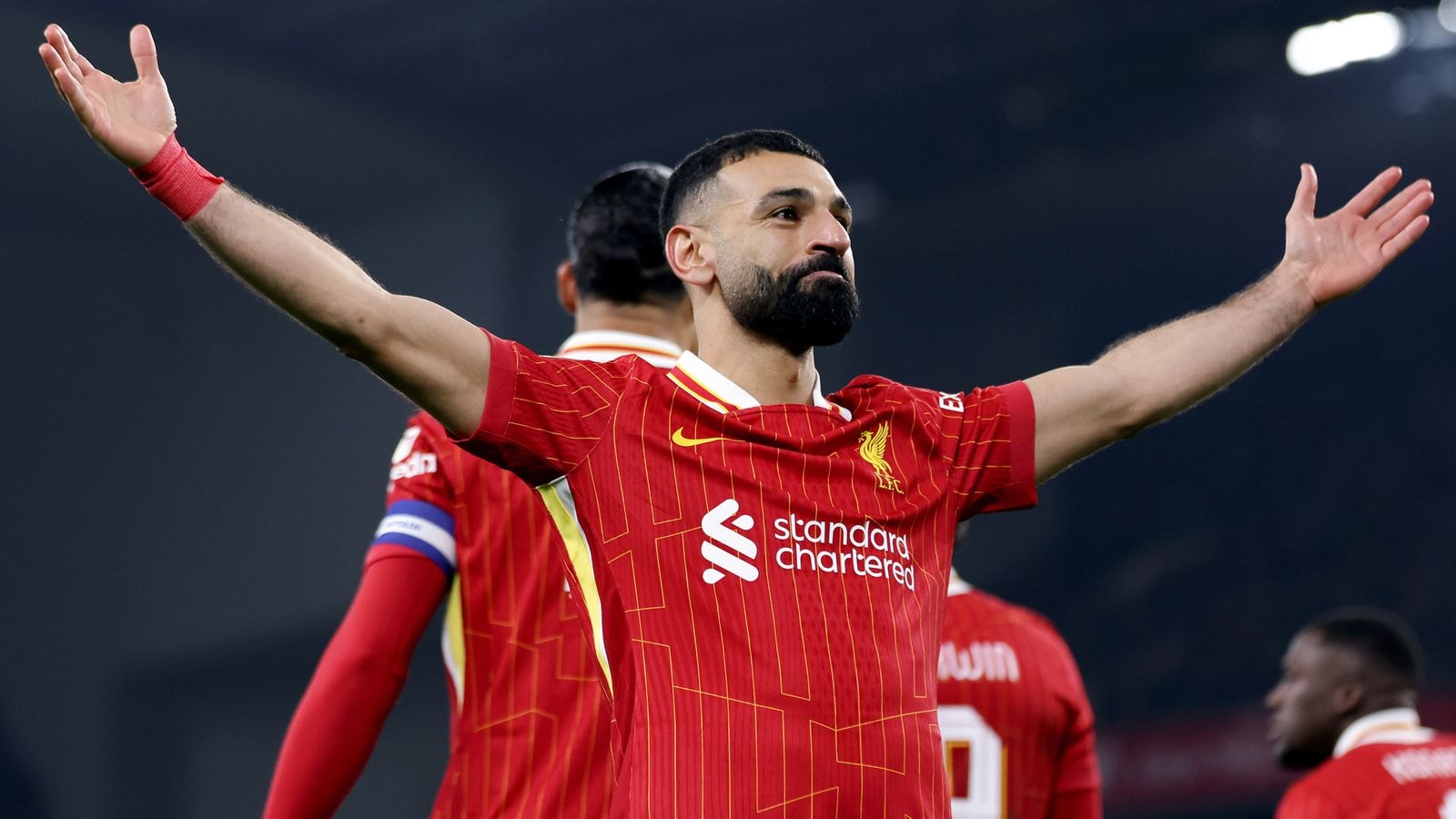 liverpool thang dam tottenham gianh ve vao chung ket cup lien doan hinh 1