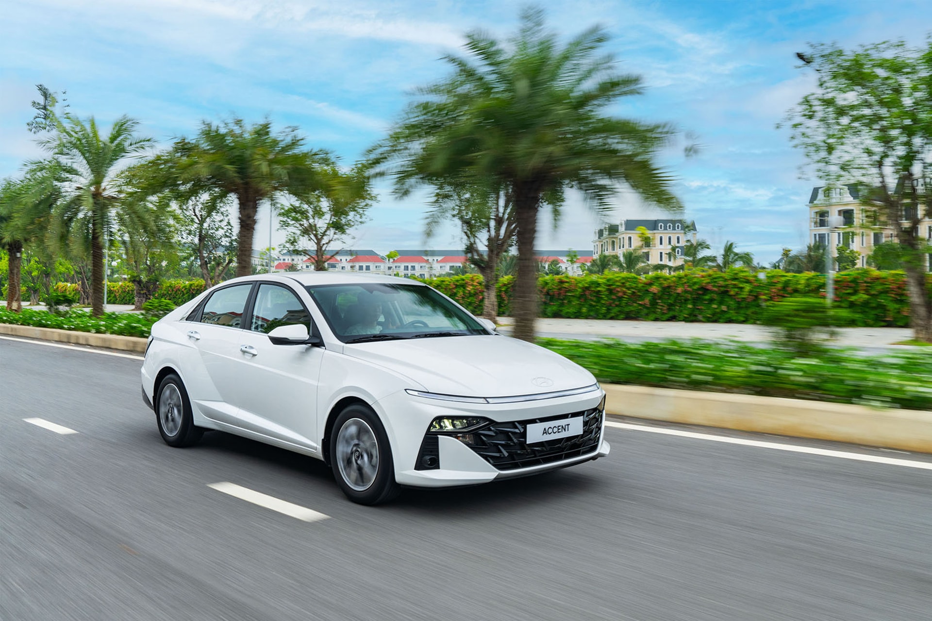 gia xe hyundai giam dong loat tang bao hanh len 8 nam hinh 1