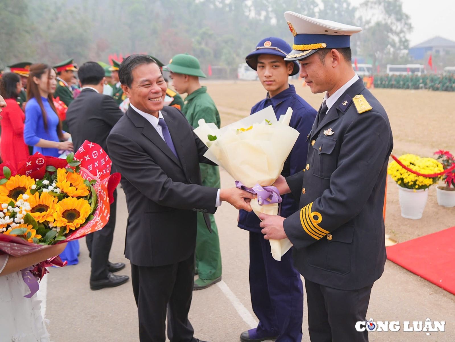 hai phong gan 2900 thanh nien len duong nhap ngu hinh 2