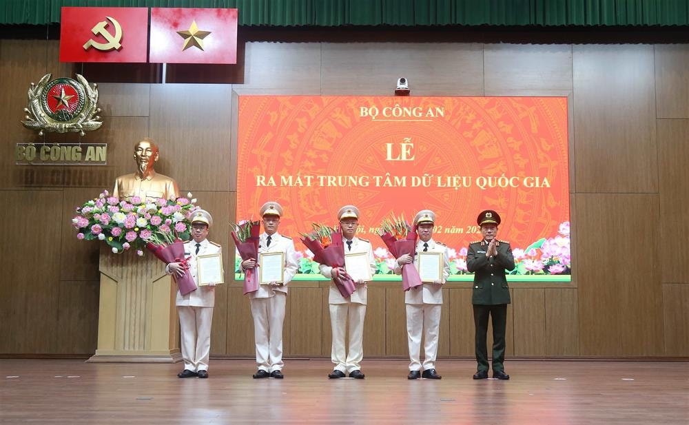 xay dung trung tam du lieu quoc gia thanh mot tru cot trong cuoc cach mang chuyen doi so quoc gia hinh 1