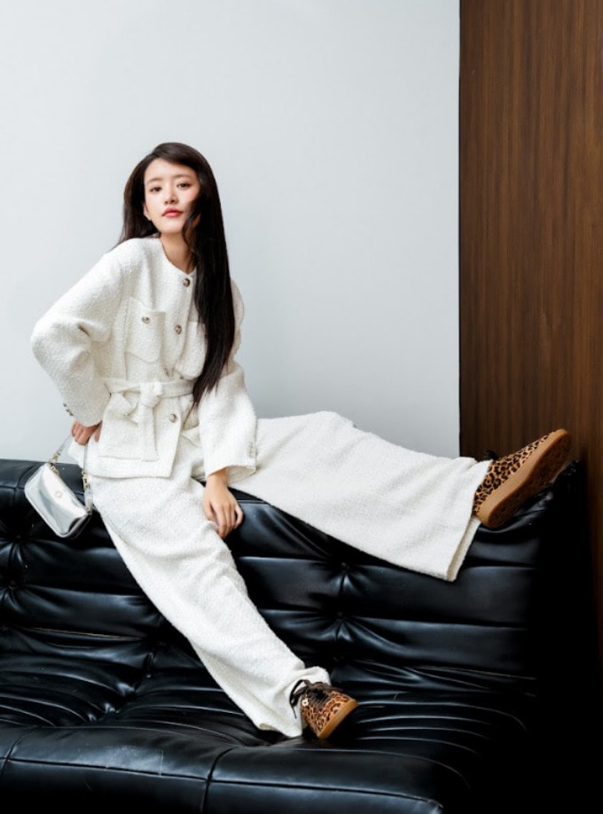 xuan he 2025 tuong san dien tong den khoe mau tui moi cua maje hinh 8