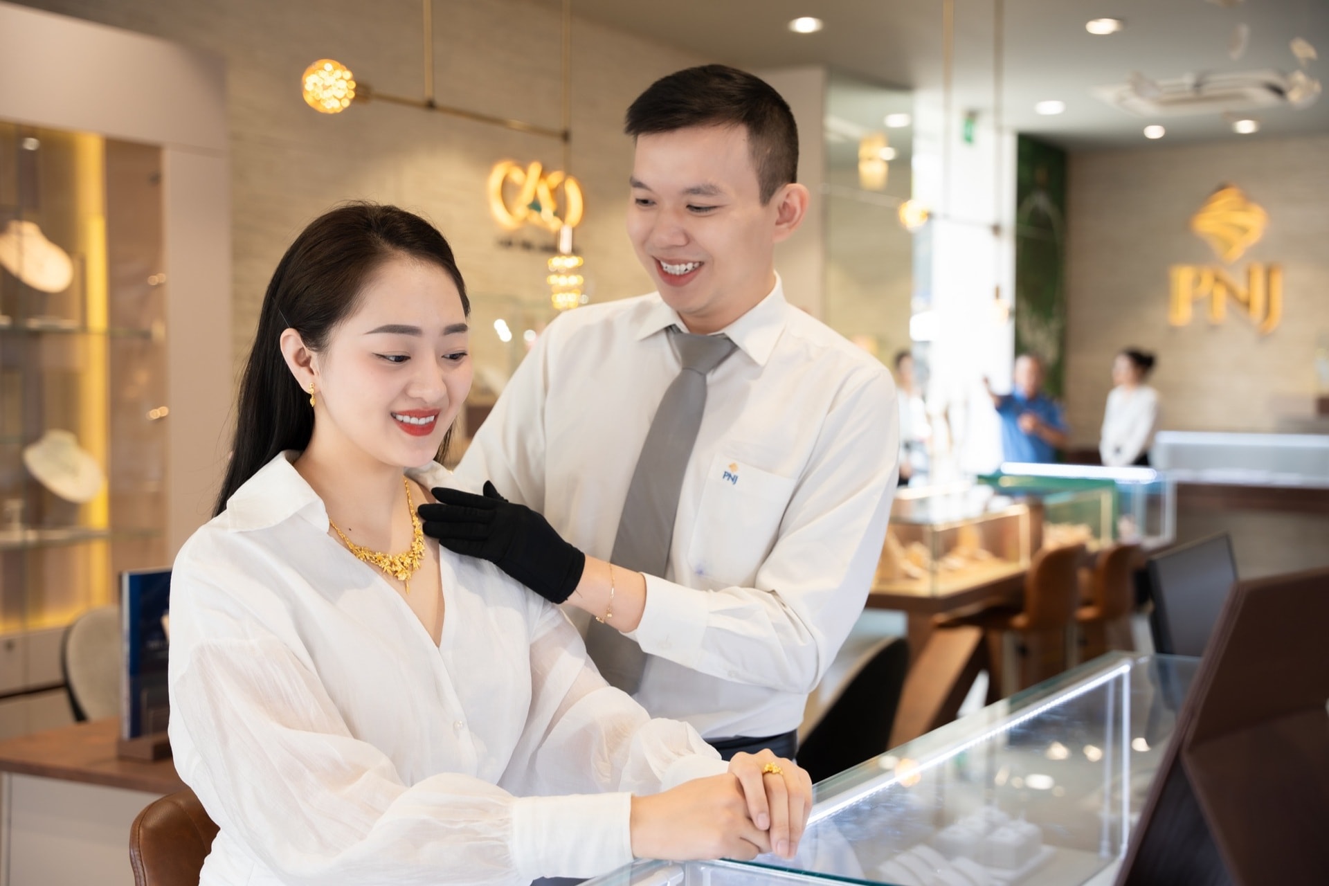 tong giam doc pnj lam pho chu tich hiep hoi du lieu quoc gia hinh 4
