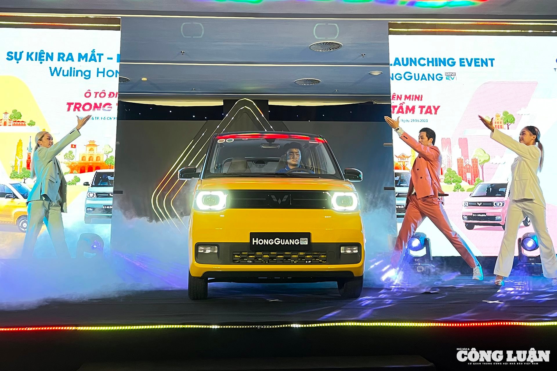 Mẫu xe Wuling HongGuang Mini EV từng được nhà phân phối đặt tham vọng thay thế phương tiện xe máy - Ảnh: ĐT