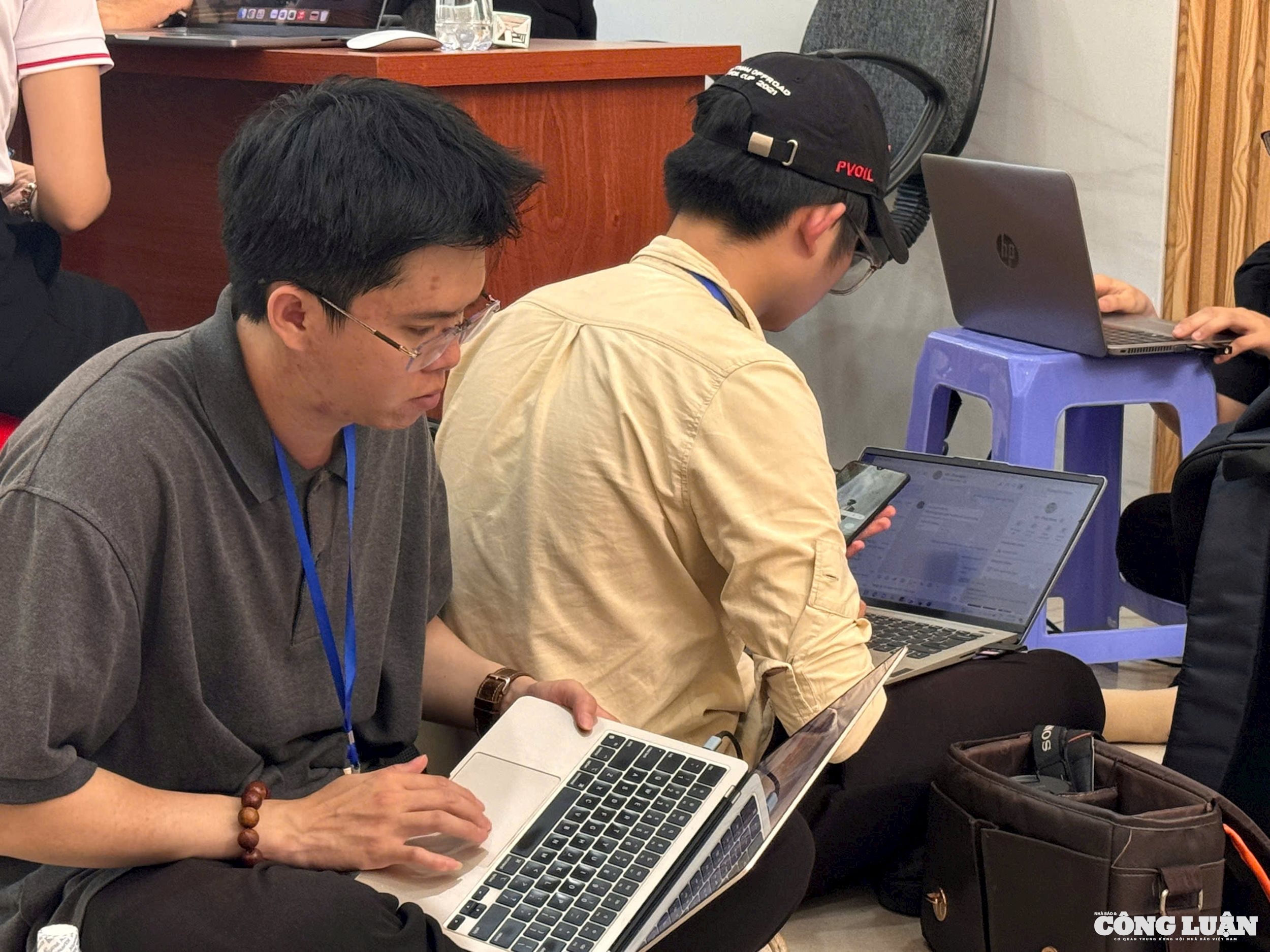 binh-chung-bao-chi-2.jpg