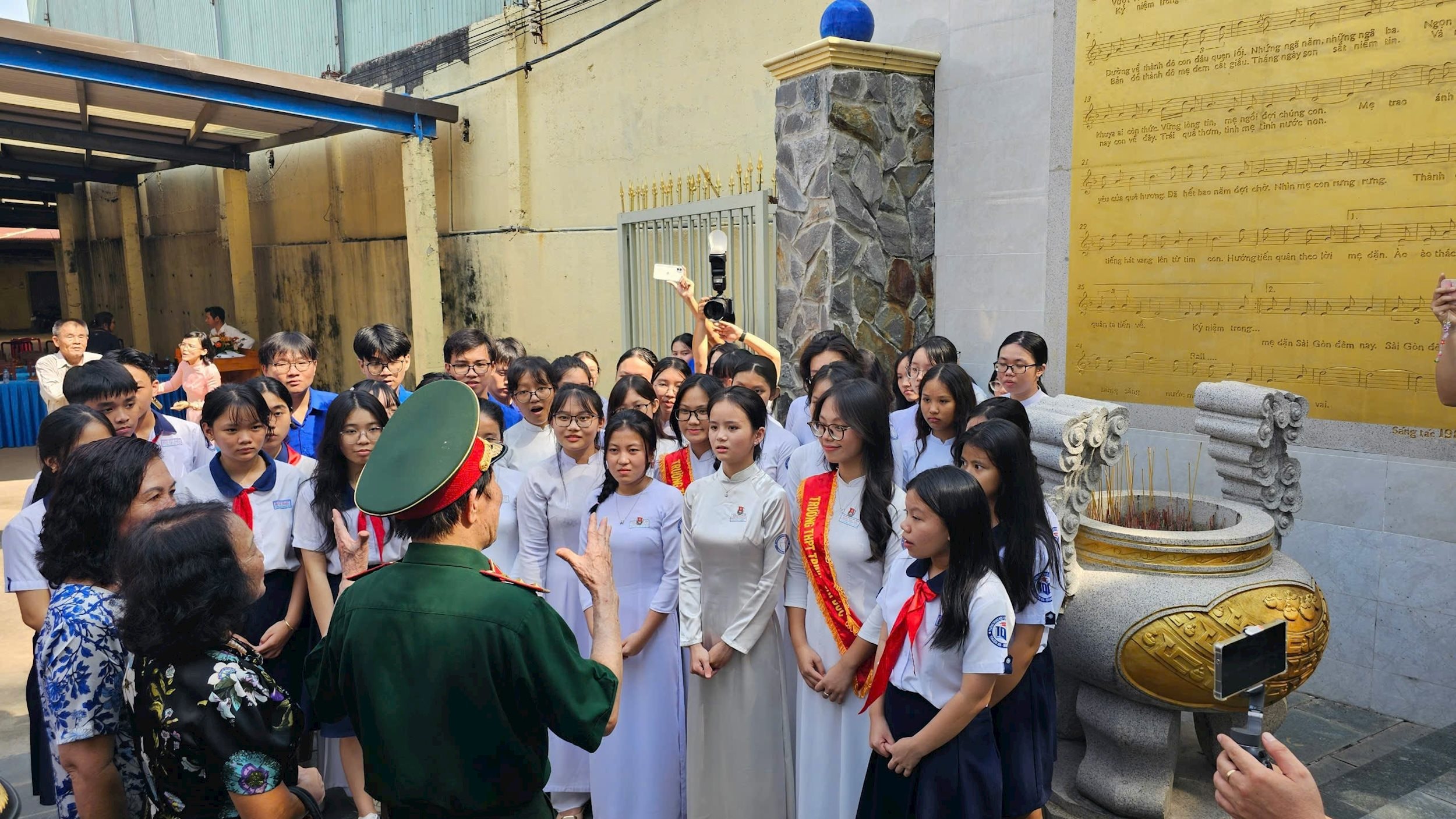 nguyen-huy-hieu-5.jpg
