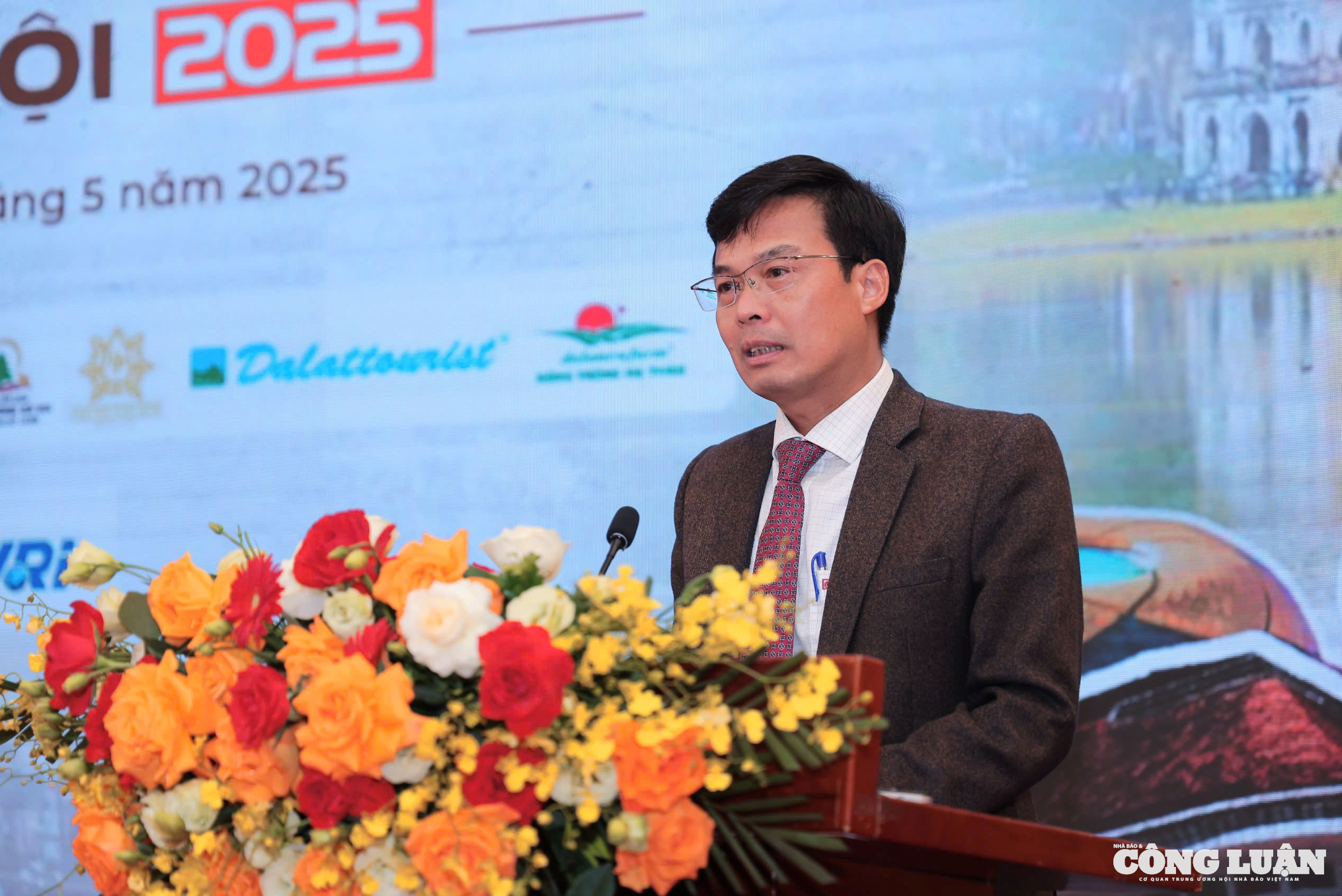 Ảnh màn hình 2025-05-06 lúc 15.02.47