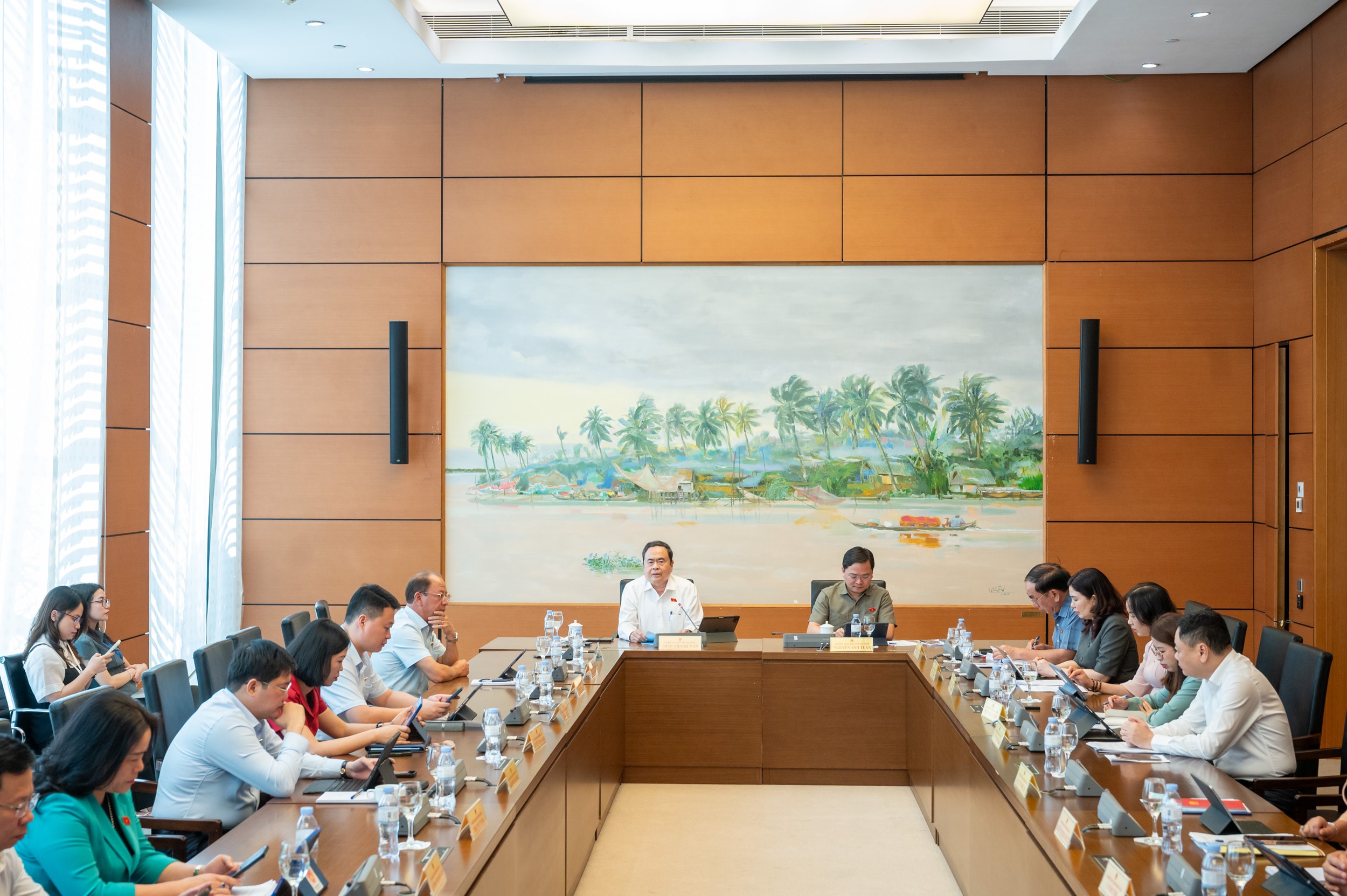 chu-tich-quoc-hoi2-1746612150110444225678.jpg