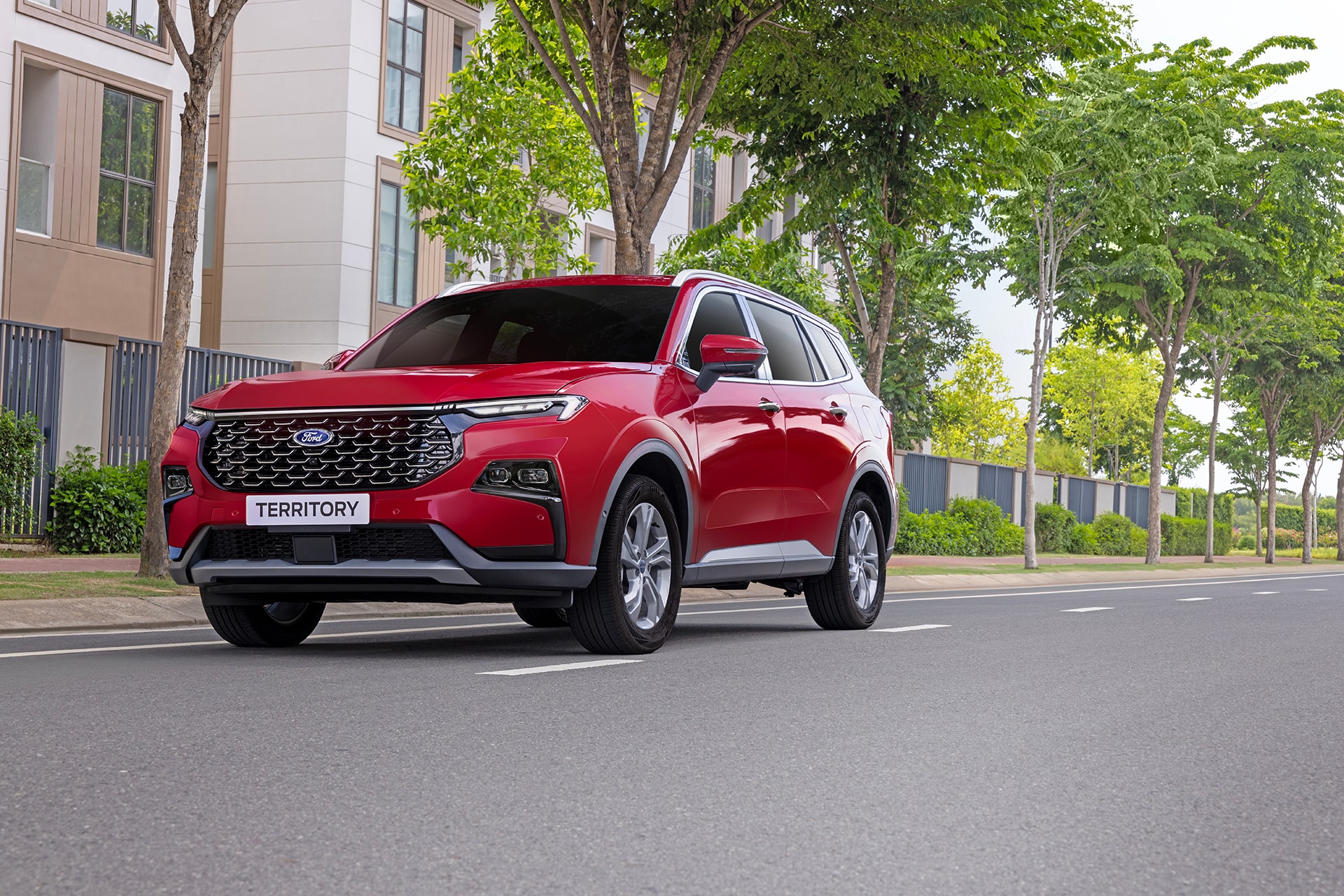 Người tiêu dùng mua mẫu xe Ford Territory trong tháng 5/2025 được hỗ trợ 100% lệ phí trước bạ, tương đương 10% giá niêm yết - Ảnh: Ford