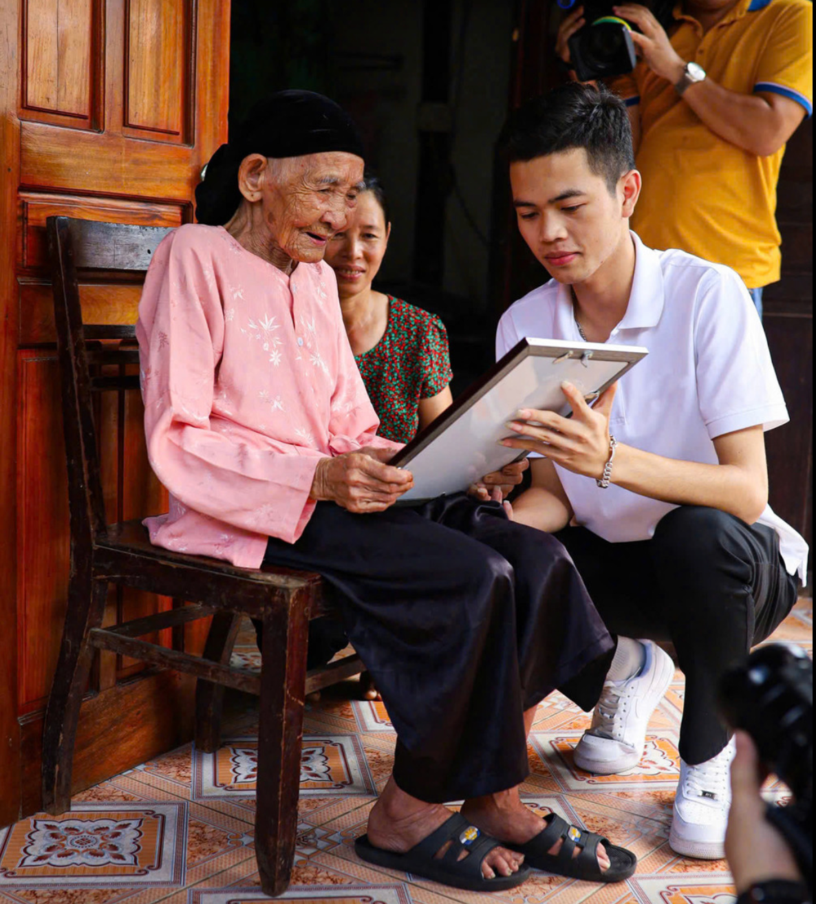 Ảnh màn hình 2025-05-09 lúc 13.00.47