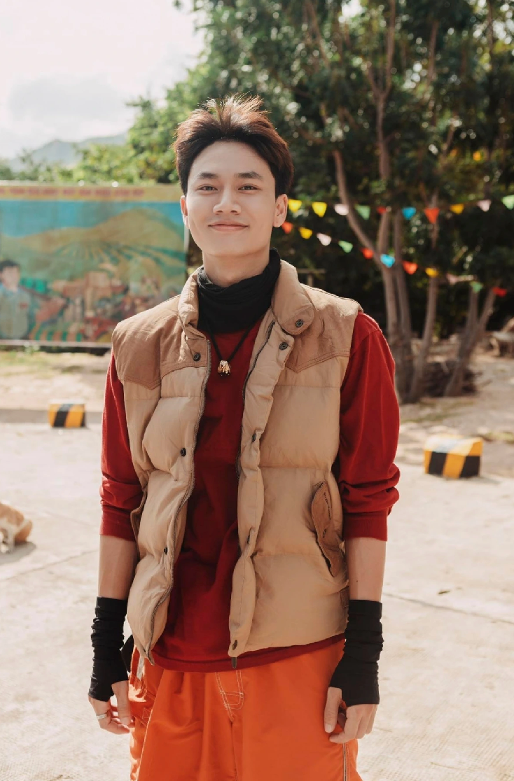 Ảnh màn hình 2025-05-10 lúc 19.23.05