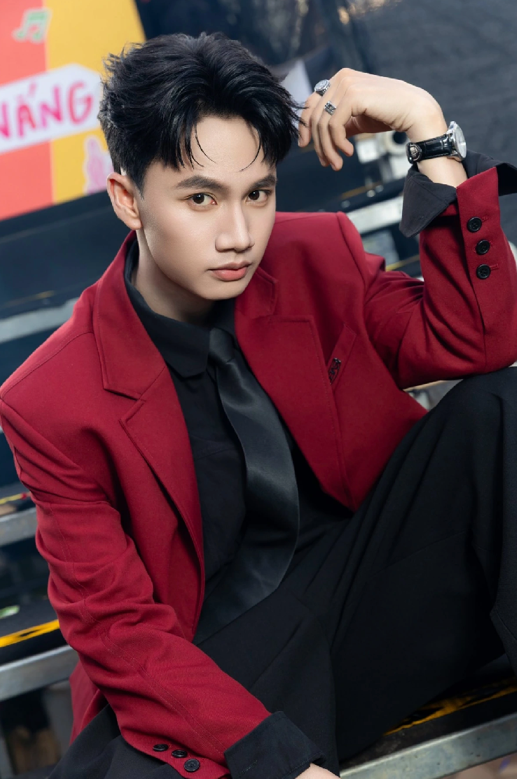 Ảnh màn hình 2025-05-10 lúc 19.23.20