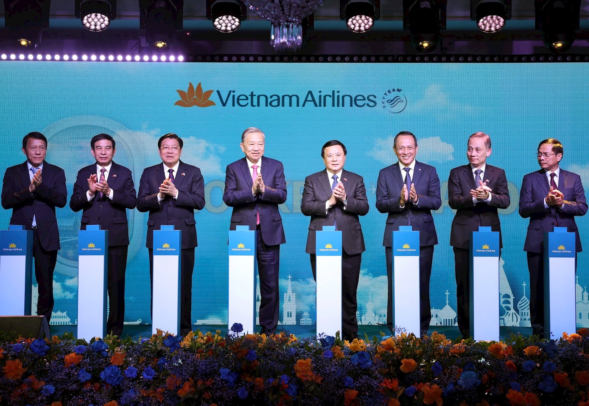 Vietnam Airlines tổ chức Lễ công bố đường bay thẳng giữa Hà Nội - Moscow, dưới sự chứng kiến của đồng chí Tô Lâm, Tổng Bí thư BCHTW, cùng đại diện lãnh đạo cấp cao hai nước (1)