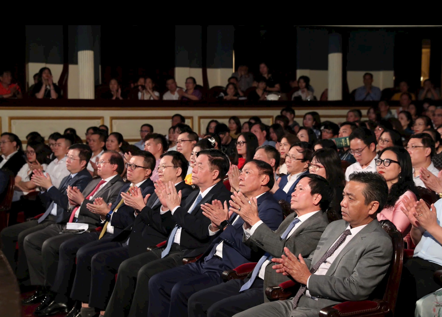 Ảnh màn hình 2025-05-14 lúc 22.02.13