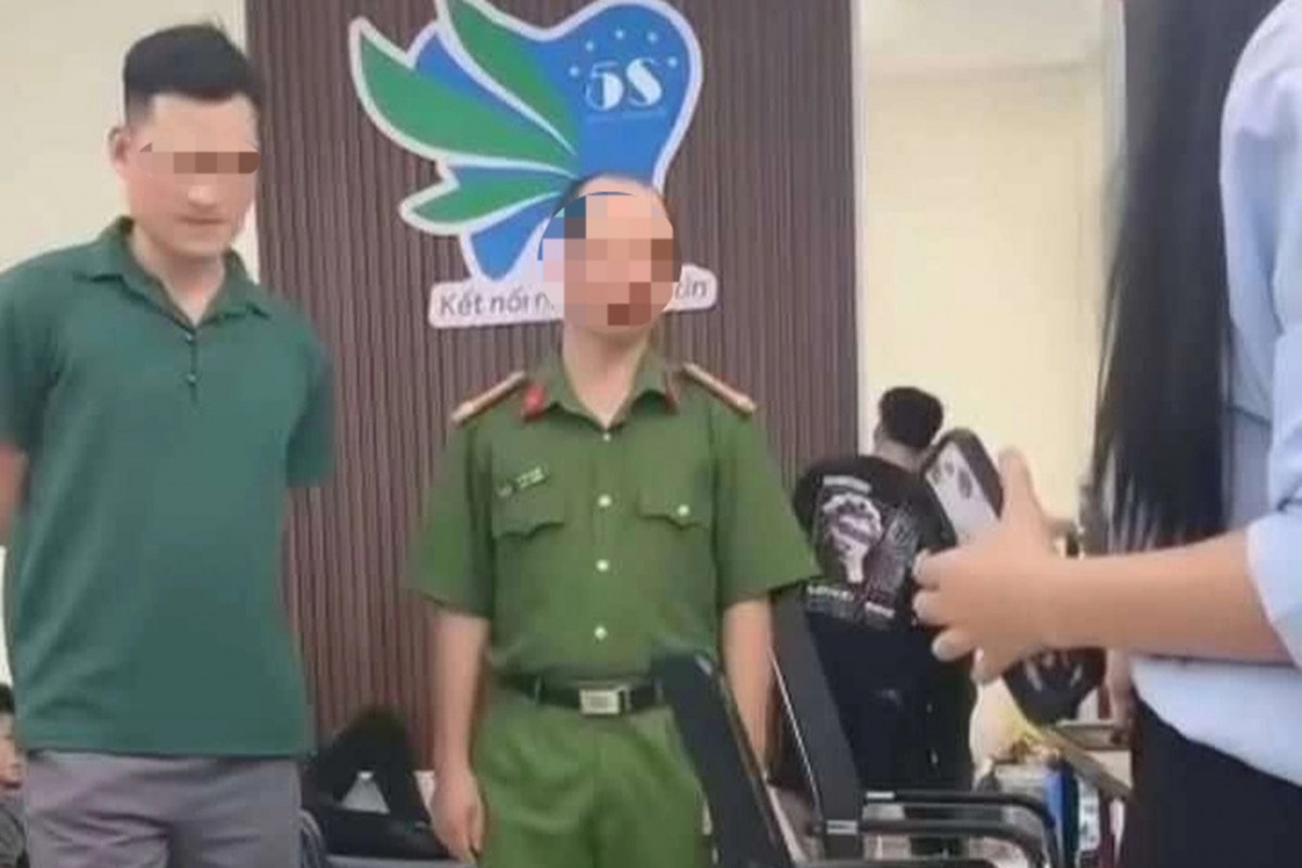 cong-ha-noi-dinh-chi-cong-tac-can-bo-cong-an-phuong-duong-noi-20250513221011.jpg