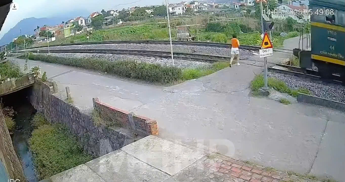 z6600607105900_e513aa4f2bcdacdc1b4dc6523d0ffc84.jpg