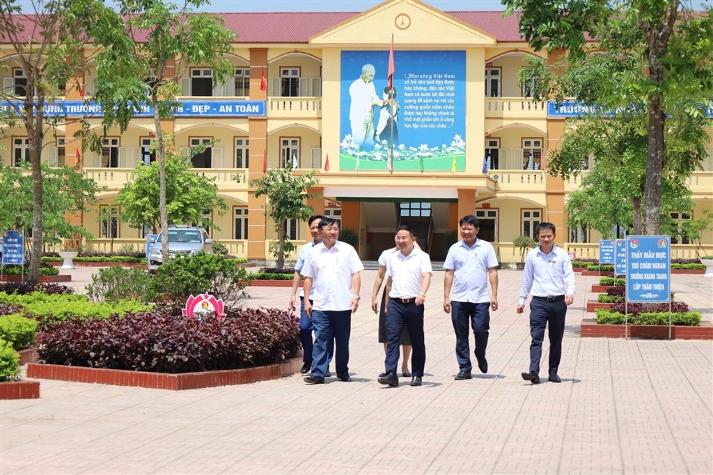 anh 6