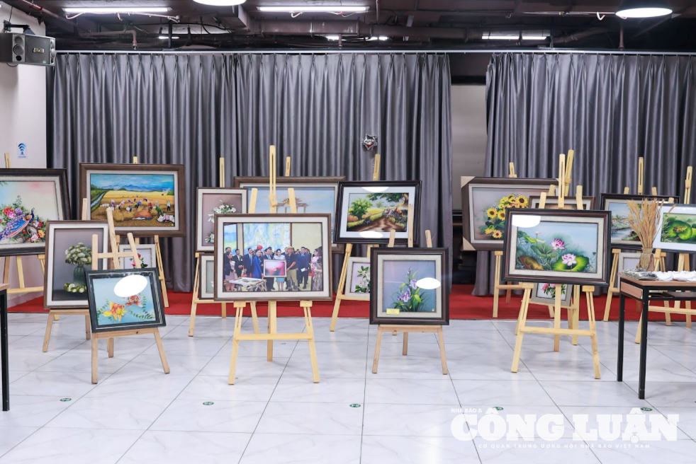 Ảnh màn hình 2025-05-19 lúc 15.00.51