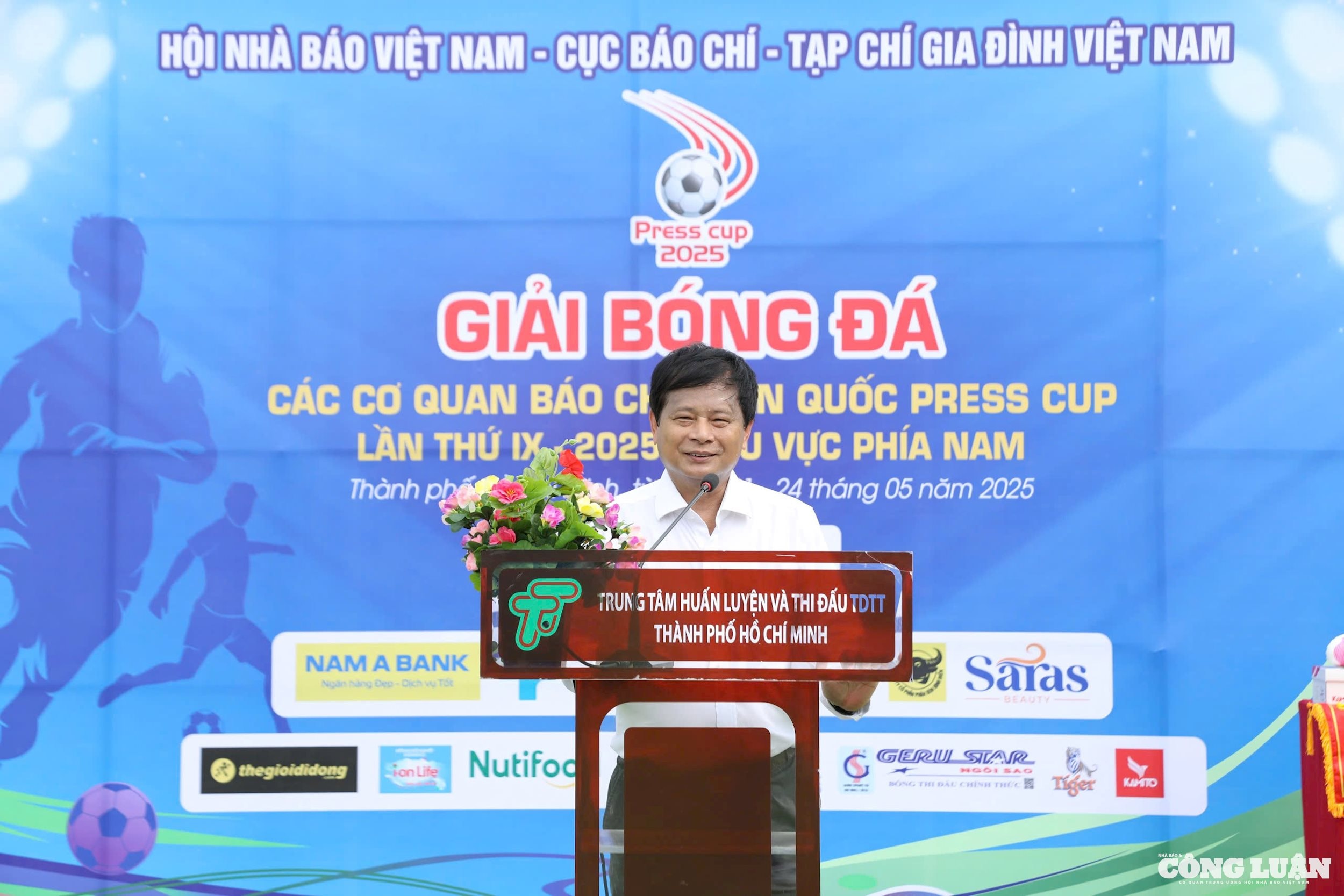 khai-mac-press-cup-1.jpg