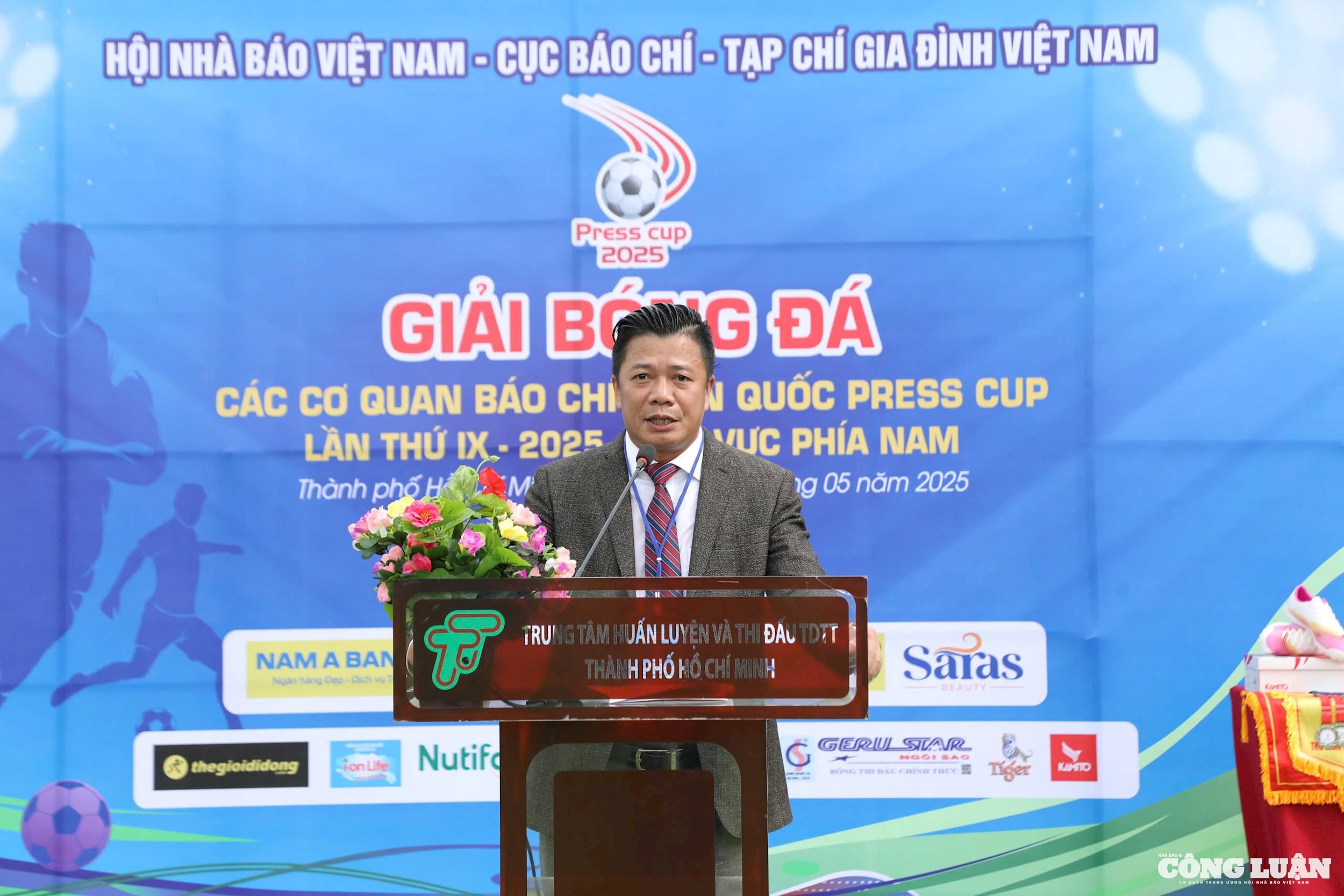 khai-mac-press-cup-2.jpg