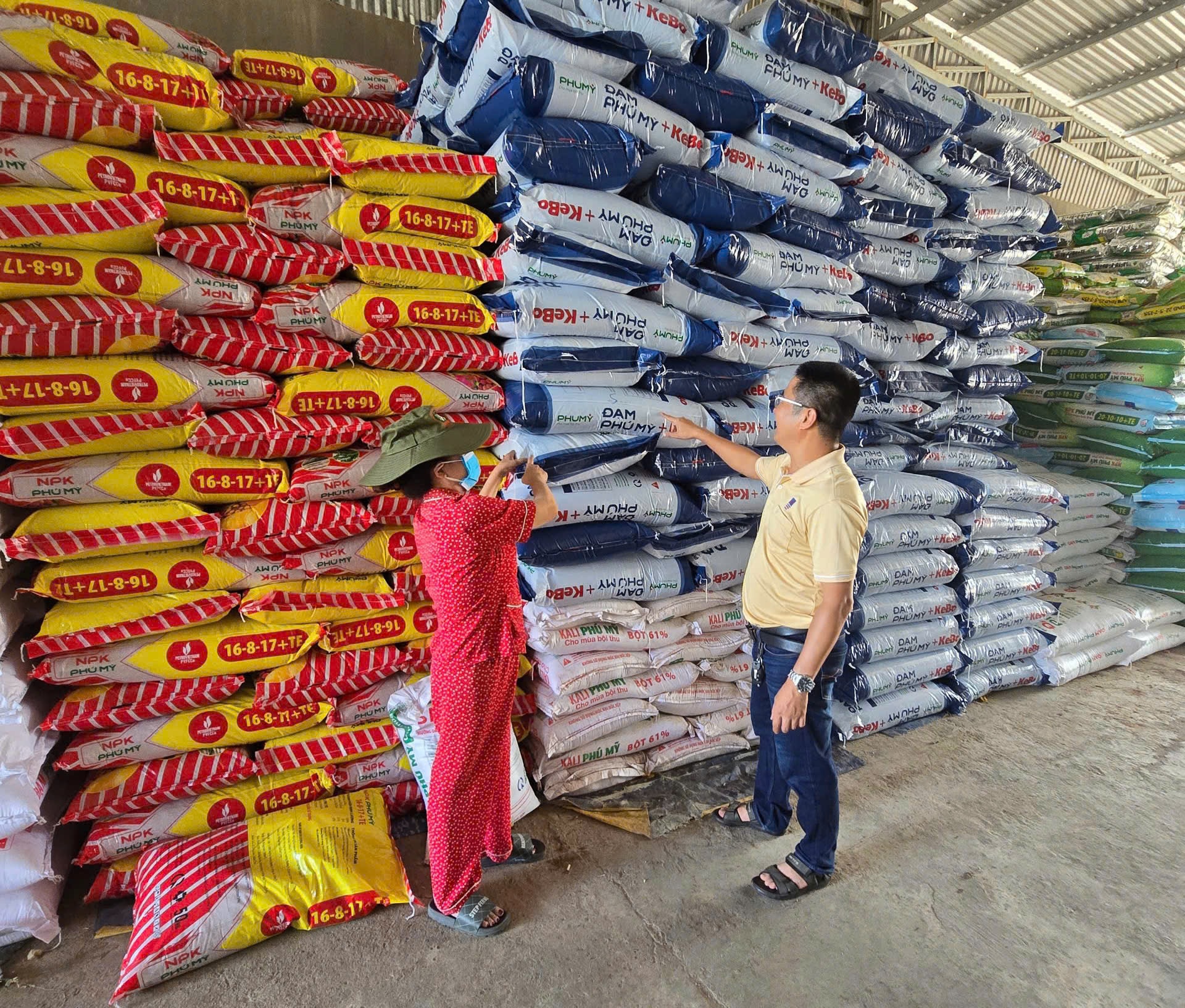 Phú Mỹ cung ứng gần nửa triệu tấn phân bón cho vụ Hè thu mùa mưa